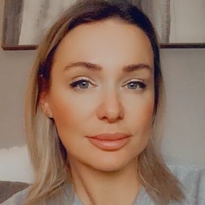 Meet your Posher, Rena